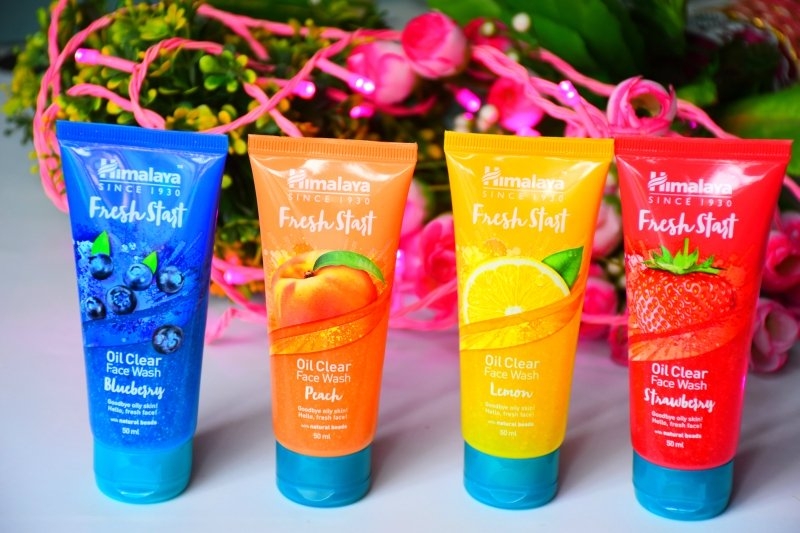 imalaya Fresh Start Oil Clear Lemon Face Wash.